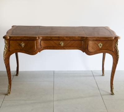 MID 18TH CENTURY FRENCH LOUIS XV VIOLET WOOD BUREAU PLAT