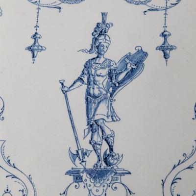 MID 18TH CENTURY STAR SHAPED CHARGER MOUSTIERS