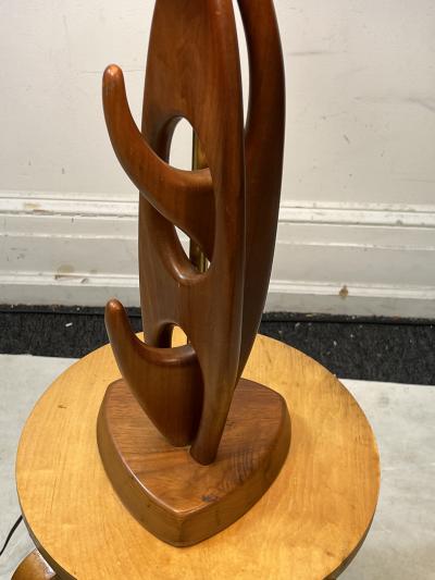 MID CENTURY ABSTRACT SCULPTURAL WOOD LAMP