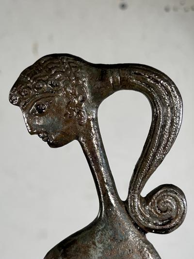 MID CENTURY BRONZE STYLIZED WOMAN HOLDING ORNATE HAND MIRROR