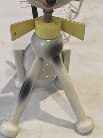 MID CENTURY CHARISMATIC WOODEN CAT LAMP