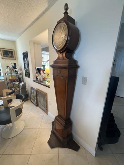 MID CENTURY DECORATIVE WOOD LONG ELECTRIC CLOCK WITH PLANTER BASE