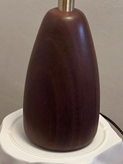 MID CENTURY MODERNIST WOOD LAMP