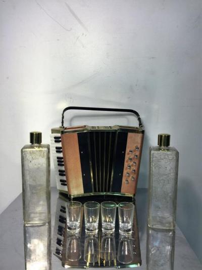 MID CENTURY MUSICAL ACCORDIAN BAR SET