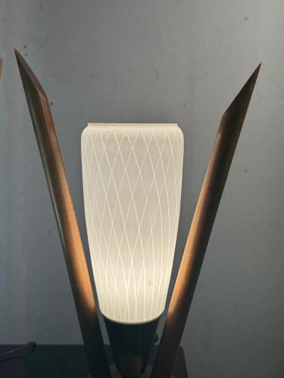 MID CENTURY PAIR OF WOOD LINE DESIGN WHITE GLASS SHADE LAMPS
