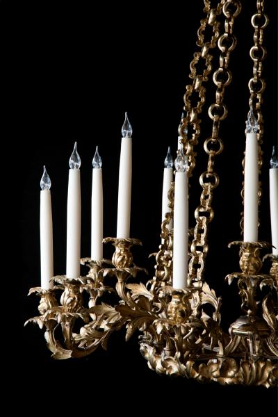 MID NINETEENTH CENTURY ENGLISH GILT BRASS 15 LIGHT CHANDELIER
