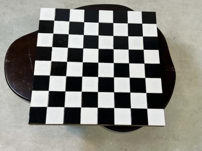 MODERN BLACK AND WHITE CERAMIC CHESS SET