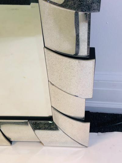 MODERN GRAND SCALE RECTANGULAR MIRROR