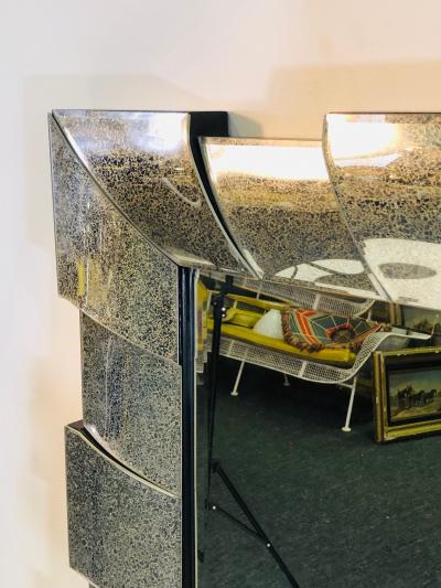 MODERN GRAND SCALE RECTANGULAR MIRROR