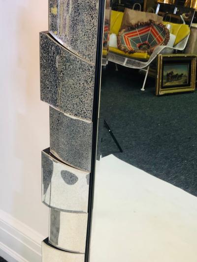 MODERN GRAND SCALE RECTANGULAR MIRROR