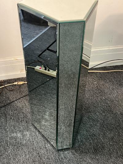 MODERN HEXAGONAL BEVELED MIRRORED PEDESTAL