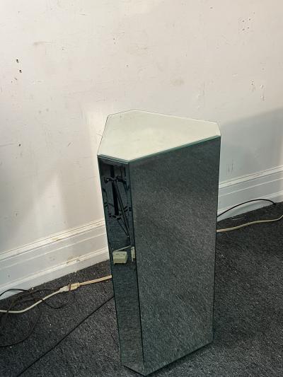 MODERN HEXAGONAL BEVELED MIRRORED PEDESTAL