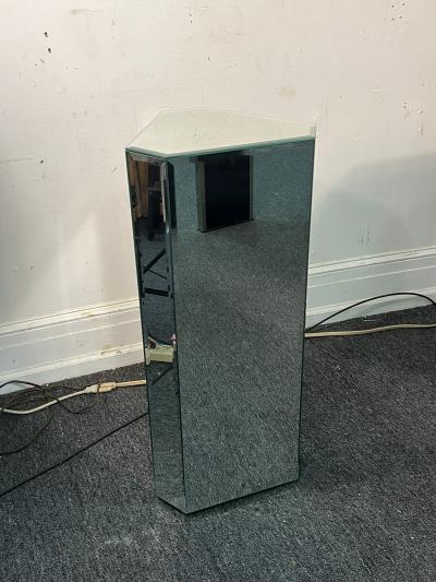 MODERN HEXAGONAL BEVELED MIRRORED PEDESTAL