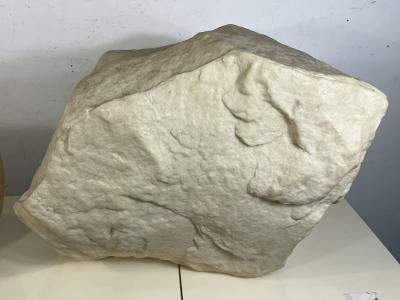 MODERN PAIR OF CAST PLASTIC LARGE AND SMALL ILLUMINATED ROCKS