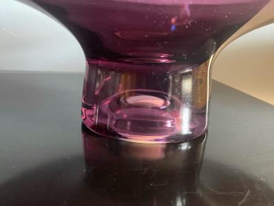 MODERNIST MID CENTURY AMETHYST GLASS FOOTED BOWL