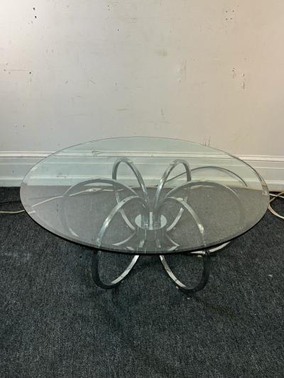 MODERNIST PAIR OF CHROME TUBULAR CHROME CAGE FORM END COFFEE TABLES
