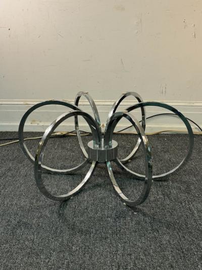 MODERNIST PAIR OF CHROME TUBULAR CHROME CAGE FORM END COFFEE TABLES