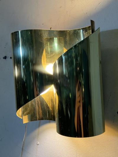 MODERNIST PAIR OF GOLD PLATED CURVED SCONCES