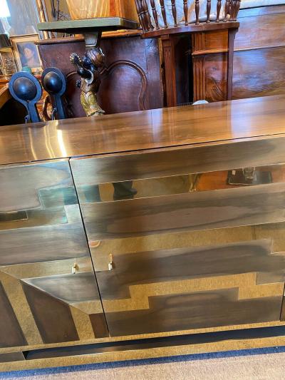 MODERNIST POLISHED AND PATINATED BRASS CREDENZA