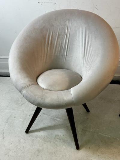 MODERNIST ROUND VELVET CHAIRS WITH SPLAYED LEGS