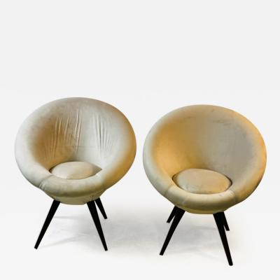 MODERNIST ROUND VELVET CHAIRS WITH SPLAYED LEGS