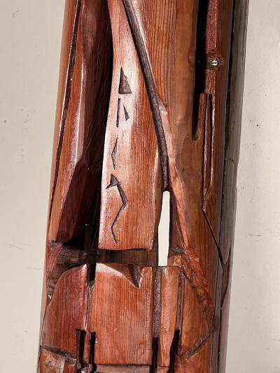 MODERNIST SIGNED ABSTRACT CARVED TOTEM SCULPTURE