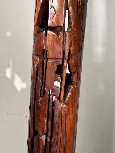 MODERNIST SIGNED ABSTRACT CARVED TOTEM SCULPTURE