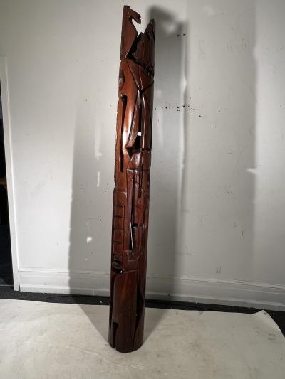 MODERNIST SIGNED ABSTRACT CARVED TOTEM SCULPTURE