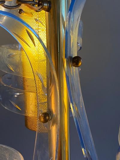 MODERNIST TRANSPARENT BLUE SWIRLED LUCITE AND BRASS FLOOR LAMP