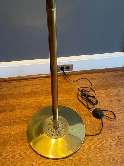 MODERNIST TRANSPARENT BLUE SWIRLED LUCITE AND BRASS FLOOR LAMP
