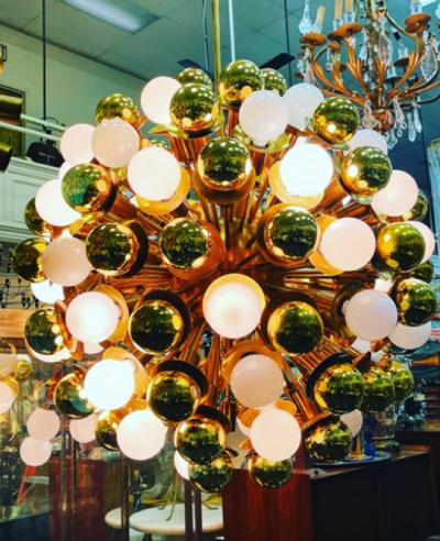 MONUMENTAL SPECTACULAR PAIR OF MODERN BRASS SPUTNIK CHANDELIERS