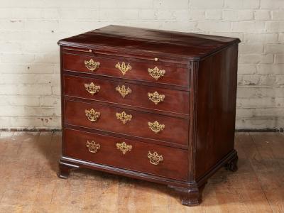 Mahogany Bachelors Chest