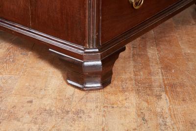 Mahogany Bachelors Chest