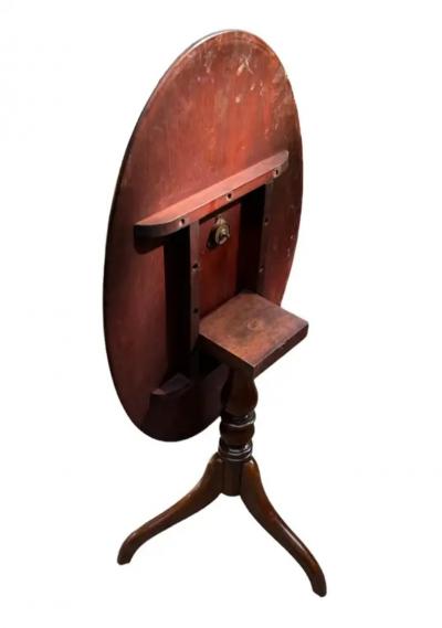 Mahogany Cross banded Tripod table