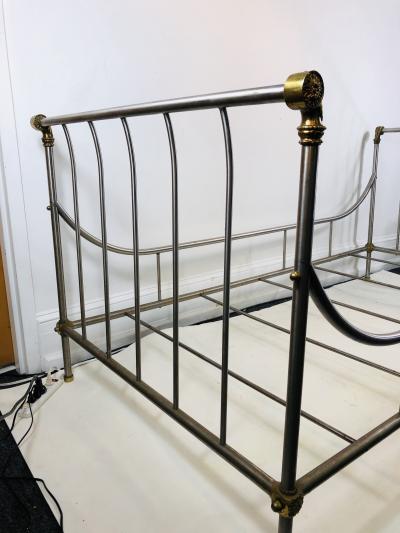 Maison Jansen MAISION JANSEN BRUSHED STEEL AND BRASS DAYBED