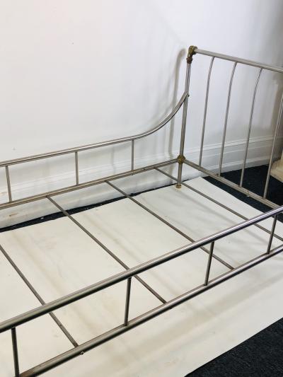 Maison Jansen MAISION JANSEN BRUSHED STEEL AND BRASS DAYBED