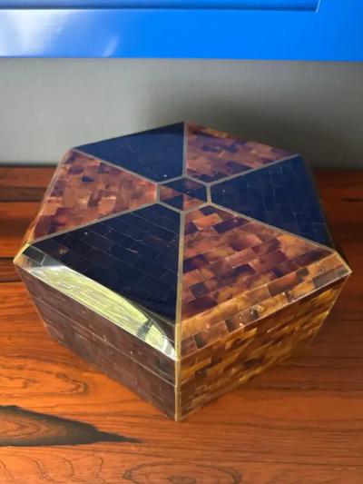 Maitland Smith Maitland Smith Tessellated Horn and Penshell Jewelry Box