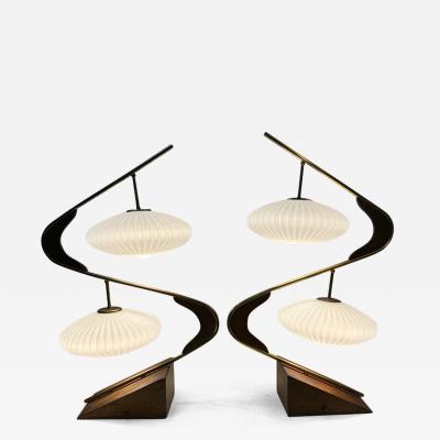 Majestic Lamp company EXCEPTIONAL PAIR OF MID CENTURY Z LAMPS BY MAJESTIC