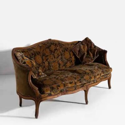 Majestic early 20th Century Sofa with Floral Fabric