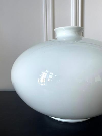 Manji Inoue Contemporary Japanese White Glaze Ceramic Vase by Inoue Manji