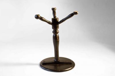 Maple William Mary Dish top Candlestand