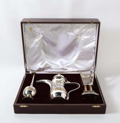 Margaret Thatcher and State of Qatar Garrard Co Silver Gilt Presentation Set