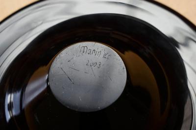 Marinke van Zandwijk Art Glass Bowl in Hand Blown Purple Glass Leerdam 2003