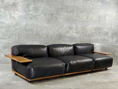 Mario Bellini Late 20th Century Black Leather Walnut Pianura Sectional Sofa by Mario Bellini