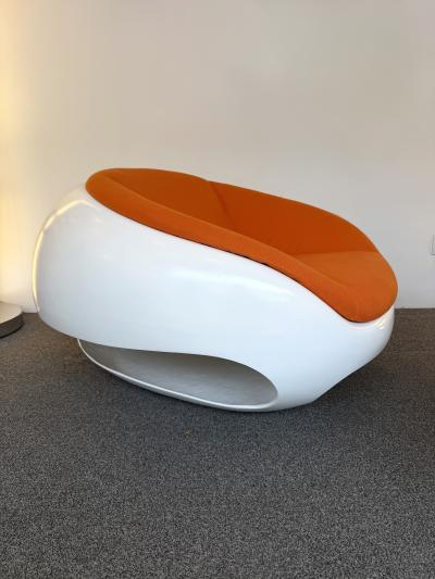 Mario Sabot Pair of Fiberglass POD Armchairs by Mario Sabot Italy 1970s