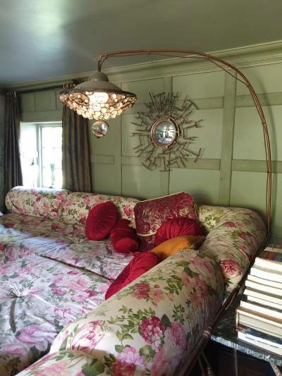 Mark Brazier Jones Quark Mirror