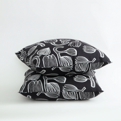 Mark Cunningham TULIP IRON PILLOW