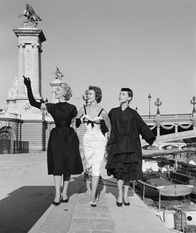 Mark Shaw Mark Shaw Paris Dior Three Girls Wave 1953