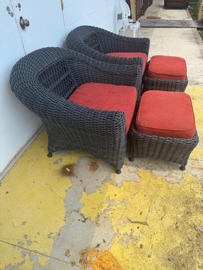 Martha Stewart Pair of Martha Stewart Wicker Lounge Chairs and Ottomans