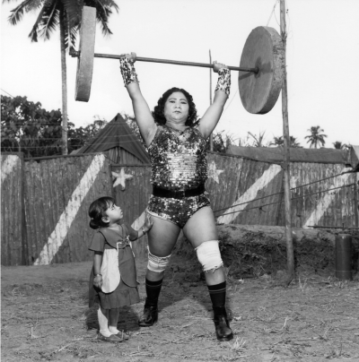 Mary Ellen Mark Indian Circus 1990